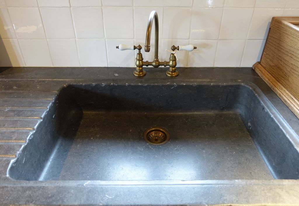 Blaustein Küchenarbeitsplatten und Becken | Naturstein Vonderhecken