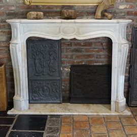 Antiker Kamin Marmor weiß