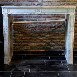 Antiker Kamin Sandstein