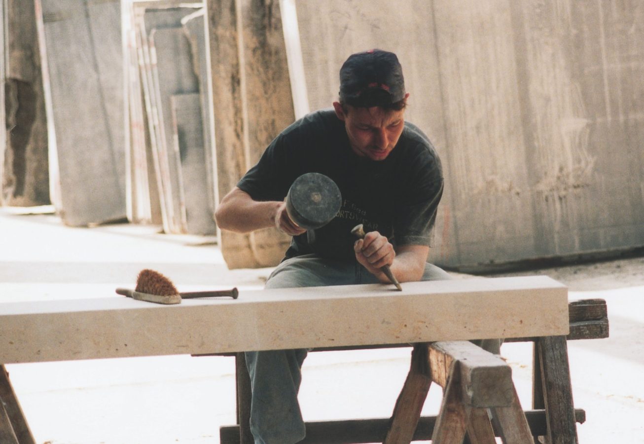 Kaminsims aus Naturstein | Naturstein Vonderhecken